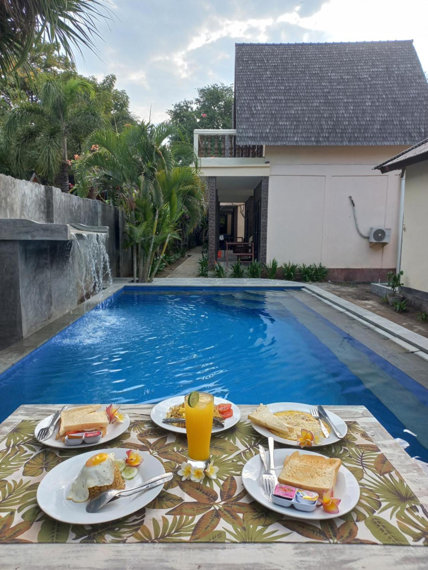 Kusuka Bungalow กีลีตราวางัน ภายนอก รูปภาพ