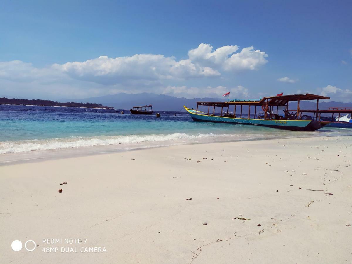 Kusuka Bungalow กีลีตราวางัน ภายนอก รูปภาพ