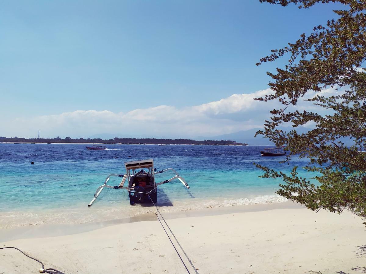 Kusuka Bungalow กีลีตราวางัน ภายนอก รูปภาพ