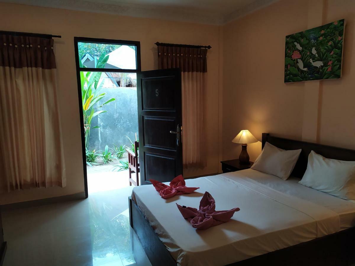 Kusuka Bungalow กีลีตราวางัน ภายนอก รูปภาพ