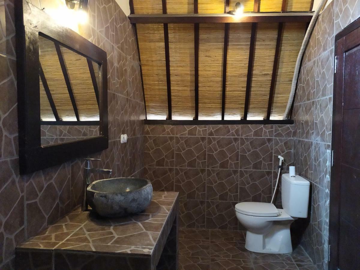 Kusuka Bungalow กีลีตราวางัน ภายนอก รูปภาพ